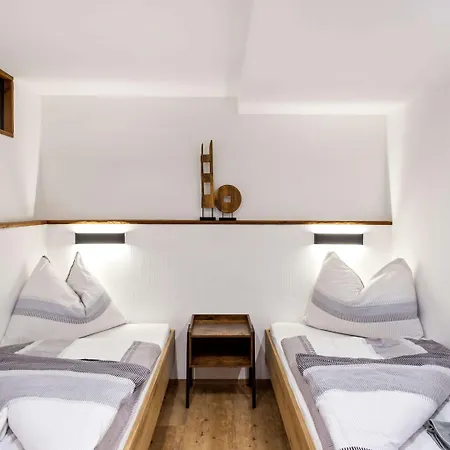 In Neukirchen Am Gro Venediger * Neukirchen am Großvenediger