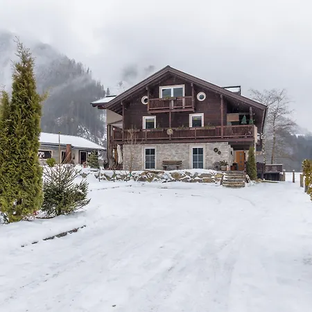 In Neukirchen Am Gro Venediger *